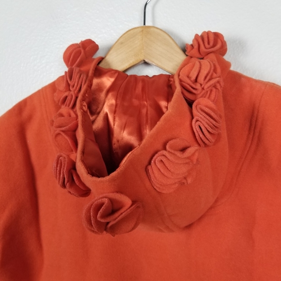 Richie House Cape Coat with Hood and Rosette Accents in Red Orange Size 4/5 NWT - Picture 7 of 12
